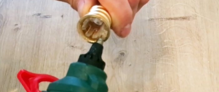 Comment fabriquer un robinet magique à débit sans fin pour la décoration de jardin