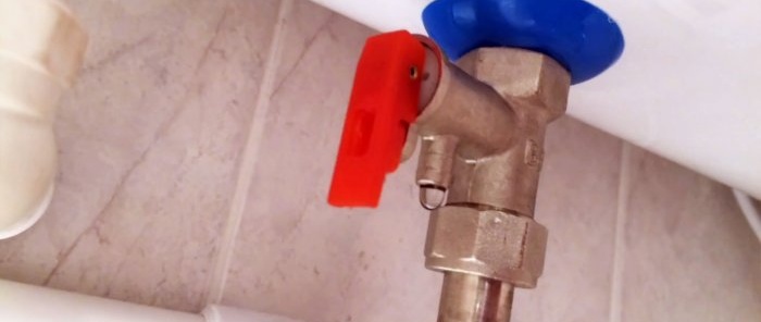 Ce trebuie să faceți dacă supapa de siguranță a încălzitorului de apă are scurgeri