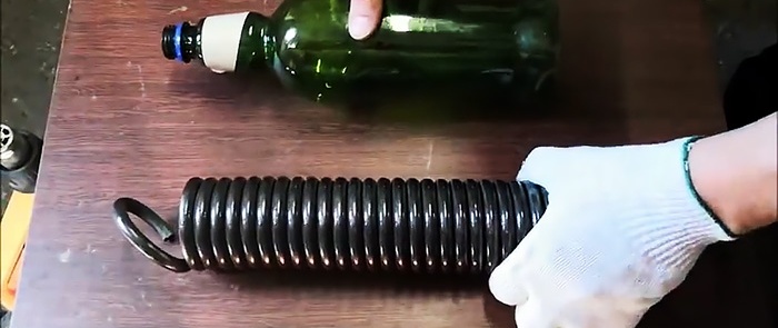 Free corrugated pipe made from plastic bottles