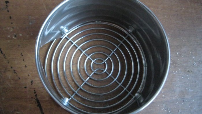 איך להכין תנור שבבי עץ עם זרימת אוויר פעילה