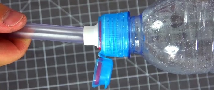 Opties voor het oplossen van alledaagse problemen met plastic flessen