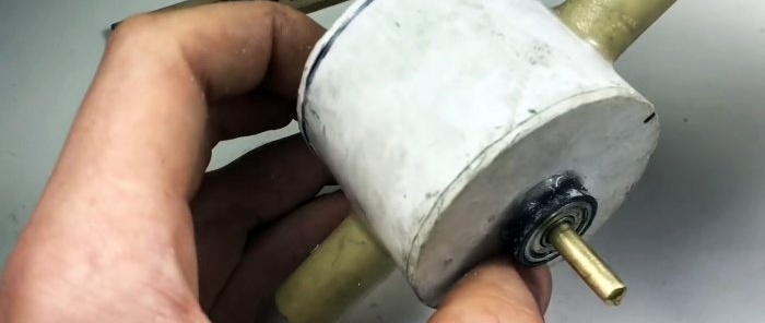 Hvordan man laver en pumpe til en skruetrækker