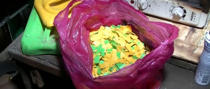 Cara membuat pemegang alat dari tong plastik