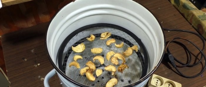 How to make a dryer for vegetables and fruits from a leaky pan