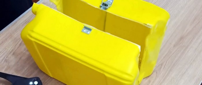 Cum să faci o cutie de scule convenabilă dintr-un recipient