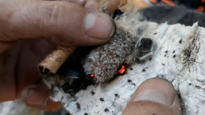 Како запалити ватру у шуми без шибица или упаљача