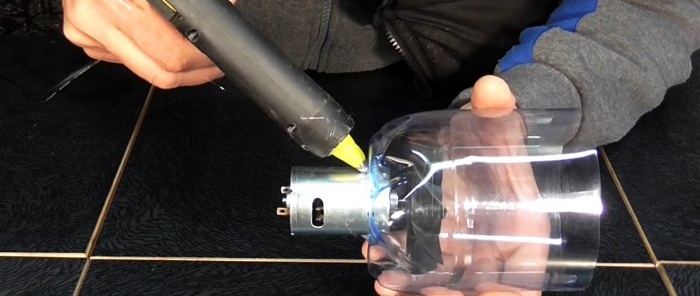 How to make a powerful 12V vacuum cleaner from plastic bottles