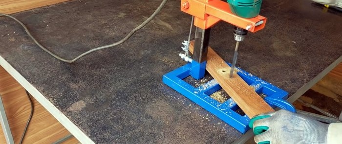 A very simple drilling machine made from the most affordable materials