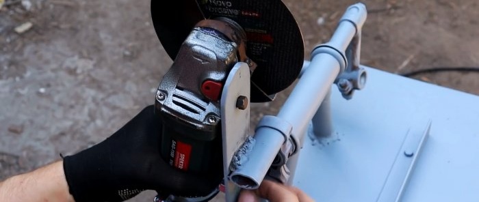 Hoe maak je een dwarssnijmachine van een oude fiets en een haakse slijper