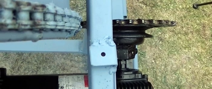 How to make a concrete mixer with a folding mechanism from a barrel