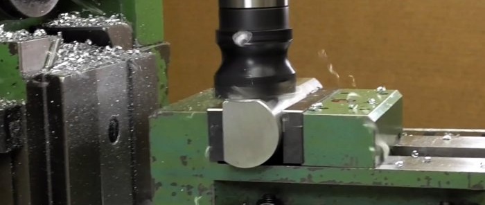 Kako napraviti prizmatične aluminijske poklopce za škripce