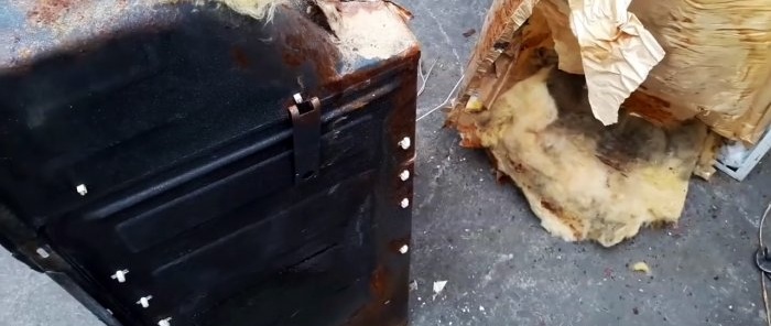Câtă fier vechi puteți obține dintr-un vechi frigider sovietic?