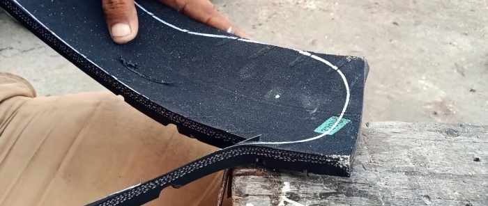Cách làm đôi dép xỏ ngón vĩnh cửu từ lốp xe cũ