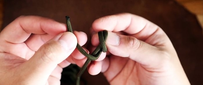 Как да завържем паракордов шнур за раница, така че да се разплете за секунда