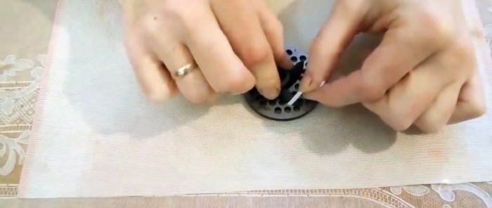 La tecnica più semplice per affilare i coltelli del tritacarne fino all'affilatura di fabbrica