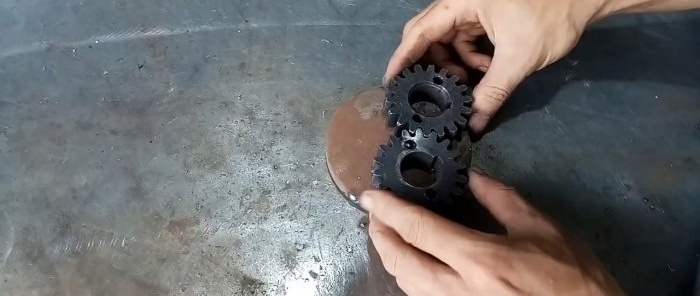 Comment fabriquer une clé auto-serrante robuste à partir de ferraille