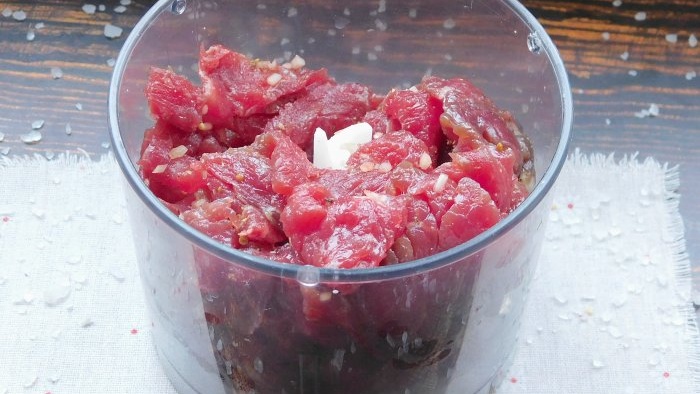 Evde lezzetli jambon nasıl pişirilir