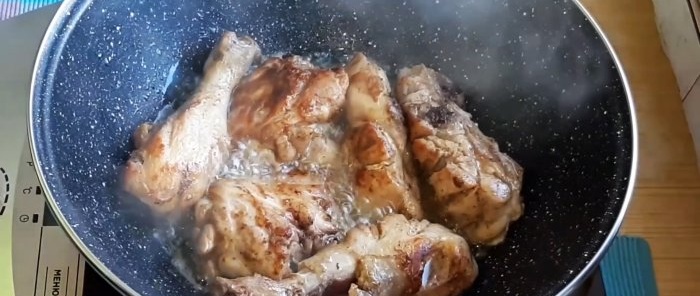 Si vous faites mijoter du poulet, c'est le seul moyen.Recette simple et rapide Poulet kabarde