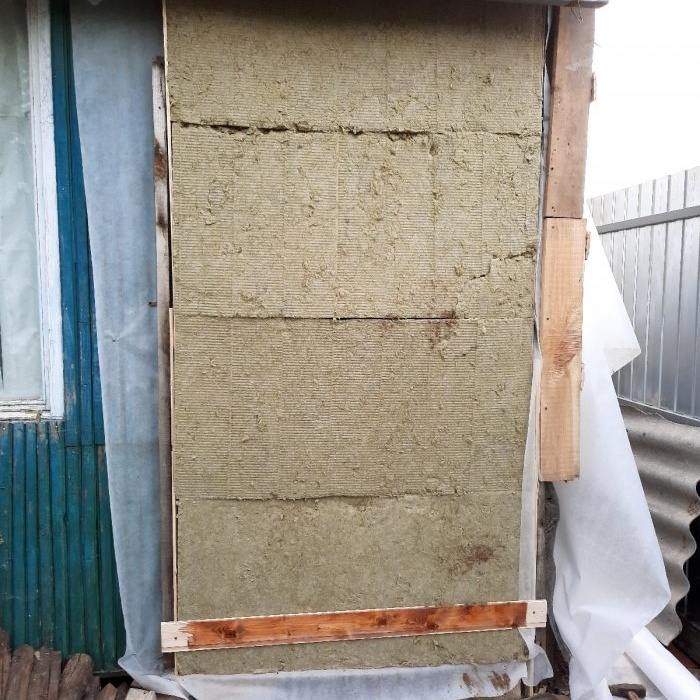 How to insulate a house with mineral wool
