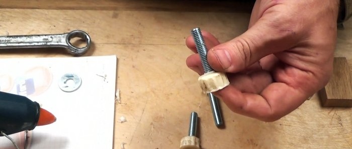There will be no faster and simpler instructions on how to make a wing bolt.