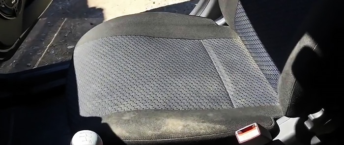 Како очистити ауто седиште својим рукама
