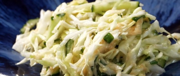 You can't imagine how delicious cabbage and cucumber salad will be with this secret ingredient.