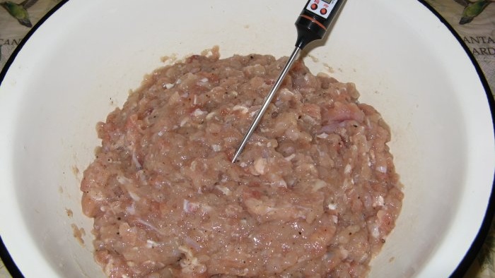 Comment cuisiner un délicieux jambon de volaille à la maison et oublier les saucisses nocives