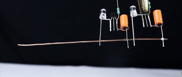 Kako napraviti jednostavnu kaotičnu bljeskalicu za bilo koji broj LED dioda
