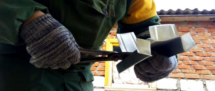 Cómo hacer una percha confiable para cubrir una casa de troncos con revestimiento