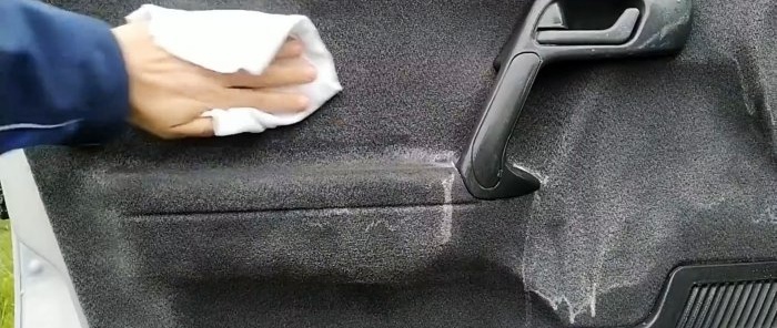 How to make a cheap car interior cleaner