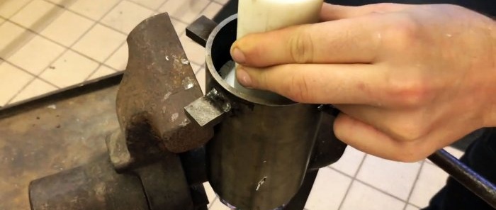 Hvordan smelte PET-flaskekorker til et nyttig verktøy