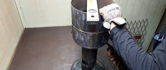 Како направити роштиљ од гасног цилиндра за брикет горива