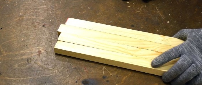 4 blanks are cut from the slats