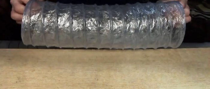 Comment fabriquer un manchon ondulé à partir de bouteilles PET et de film alimentaire