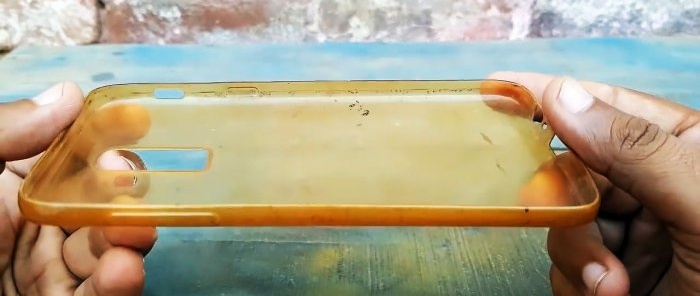 Como remover o amarelecimento de uma capa de silicone