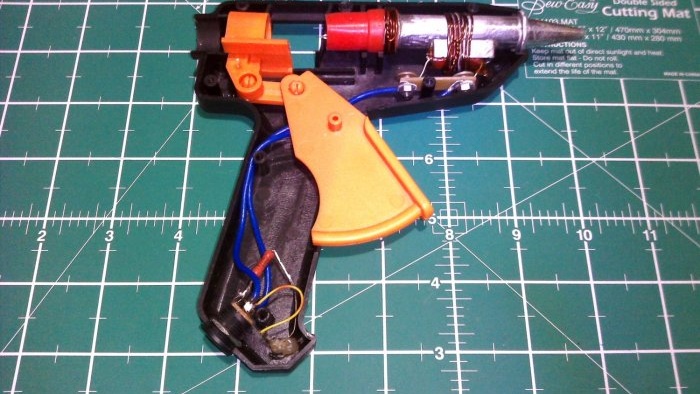 How to repair and convert a glue gun from 220 V to 12 V