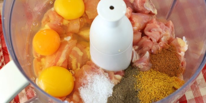 Kiełbasa z kurczaka w kuchence mikrofalowej super zdrowy szybki i smaczny przepis