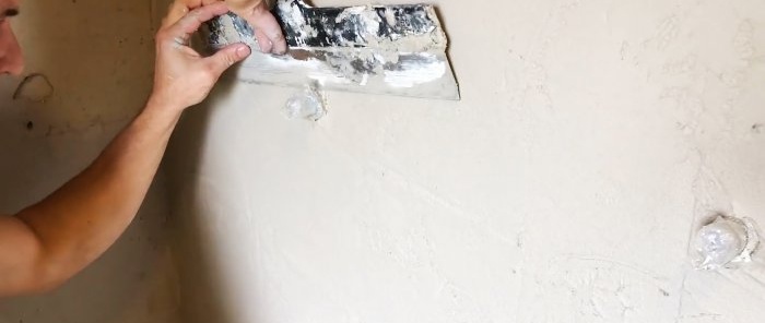 Πώς να φτιάξετε μια φθηνή απομίμηση πλακιδίων τοίχου από γύψο