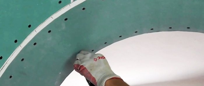 Jak vyrobit oblouk ze sádrokartonu