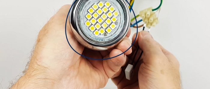 Làm thế nào để loại bỏ ánh sáng của đèn LED đã tắt