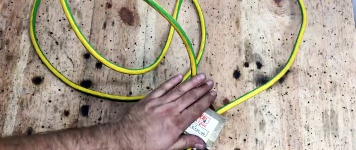 Comment fabriquer un fer à souder puissant à partir d'un transformateur micro-ondes