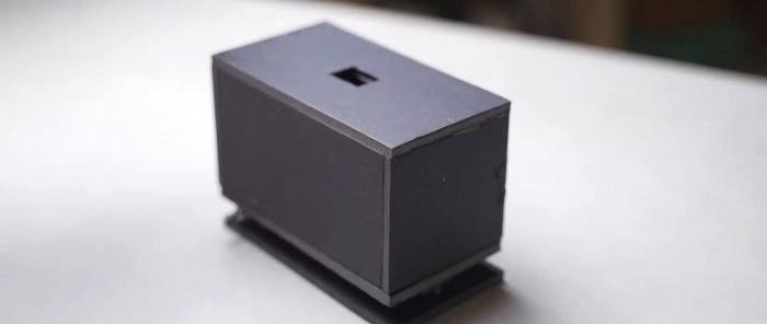 Paano i-digitize ang photographic film gamit ang isang homemade scanner at smartphone
