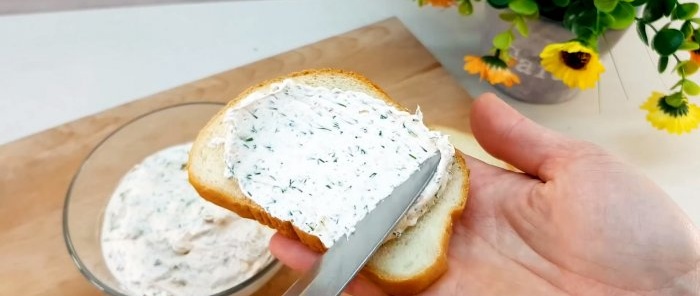 Cea mai simplă cremă de brânză moale fără gătit din chefir