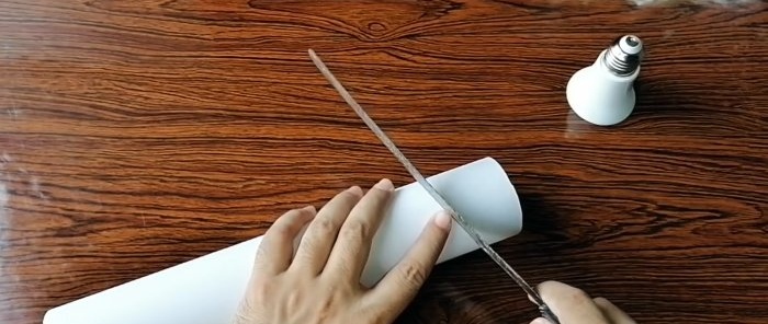 איך להכין מנורת גינה מצינור PVC