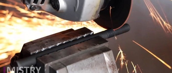 Как да си направим метален нож от болт и свредло