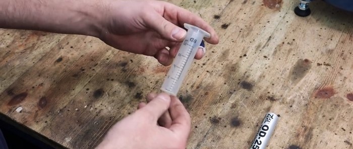 Hur man gör en kraftfull avsaltningsmedel från en kylkompressor