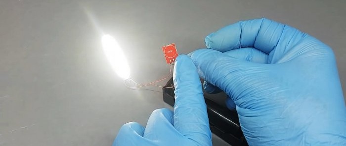 Как да направите сензорна лампа за работилница от PVC тръба