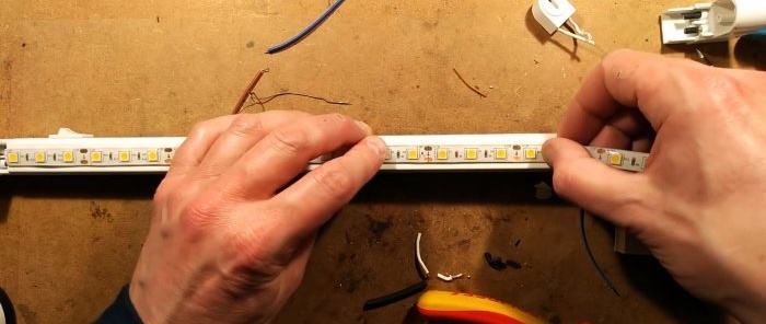 Cum se transformă o lampă fluorescentă în LED