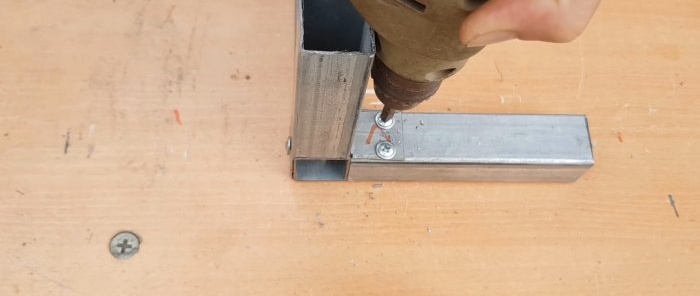 Hoe maak je een hoekverbinding van drie profielbuizen zonder lassen?