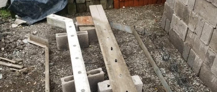 Sådan laver du armerede betonsøjler og installerer gennemskinnelige hegn